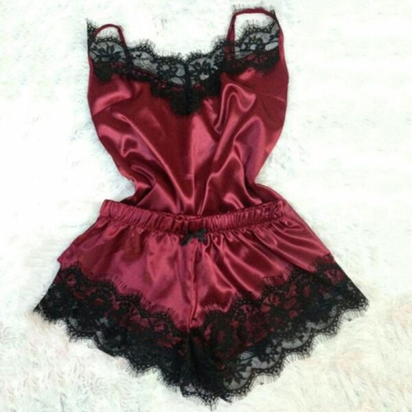 Vêtements de nuit pour femmes Ensemble de pyjama en satin sexy en dentelle noire à col en V Vêtements de nuit sans manches Cami mignon Cami Top et Shorts pijama - Image 3