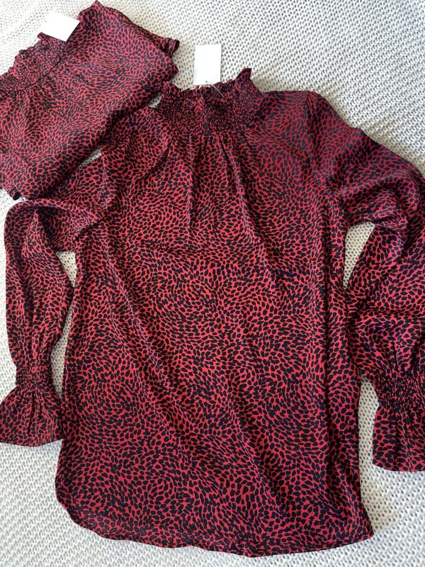 La blouse Romue rouge en leopard