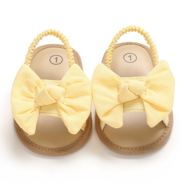 Chaussures de marche pour bébé Chaussures de bébé à semelle souple Sandales d'été pour fille