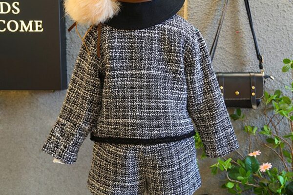 Conomic Design Vente Chaude Chic Filles Suitwear Deux Pièces Enfants Veste Tricotée Shorts Ensemble Pour La Fête 3-8 ans - Image 4