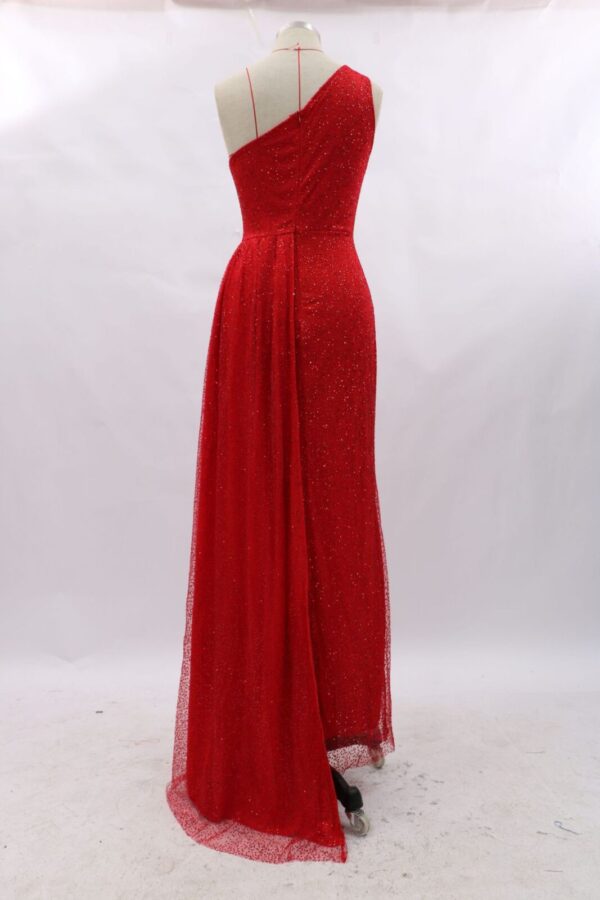 Nouvelle Robe de soirée sexy en diagonale de couleur rouge à l'épaule Robe de soirée longue bordée d'or chaud - Image 5