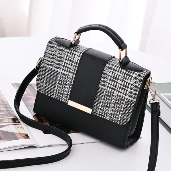 LML KADY, Designer de luxe motif abeille sacs Rivet perles sac à bandoulière célèbre marque chaîne carré fourre-tout femmes bandoulière Bolsa nouveau petit sac à main (Copie) - Image 3