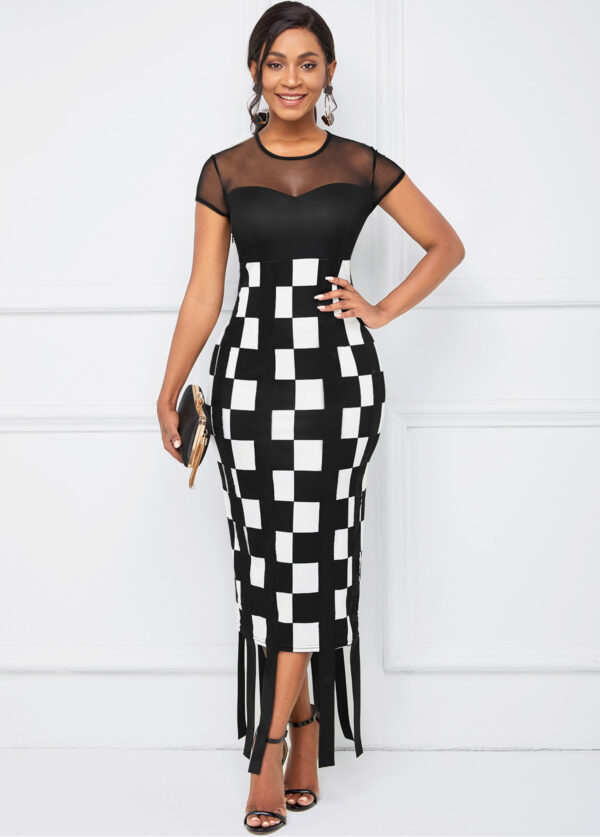 KHORL DANISH, Robe à carreaux à col rond et coutures en maille